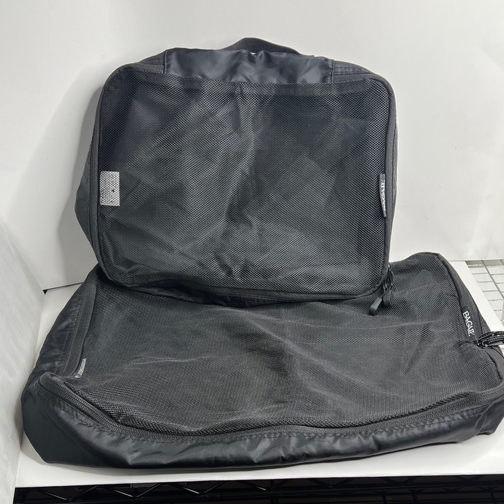 Set of Two Bagail Nylon Zip Around Packing Cubes Large and Medium Black - New